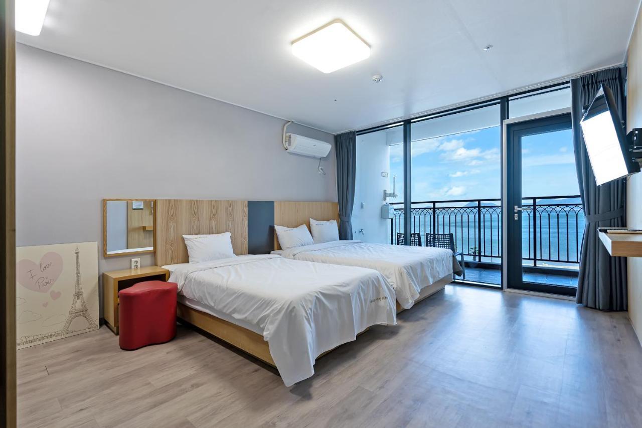 Gold Beach Resort Yeosu Exterior foto