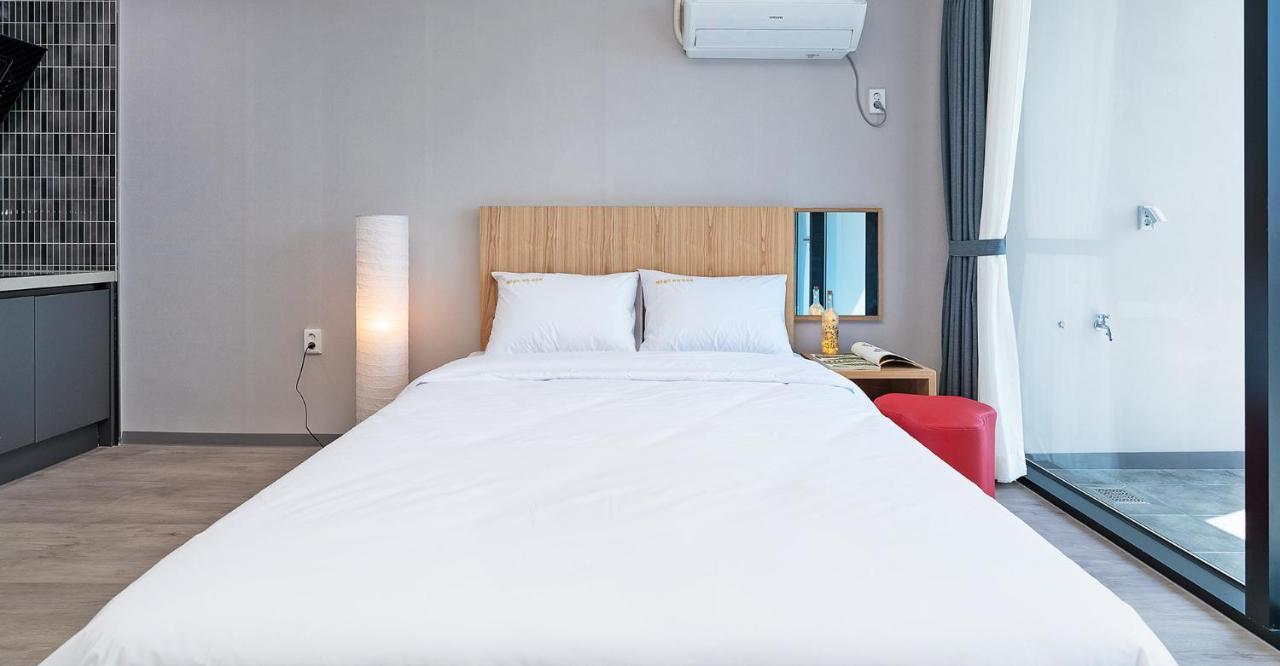 Gold Beach Resort Yeosu Exterior foto