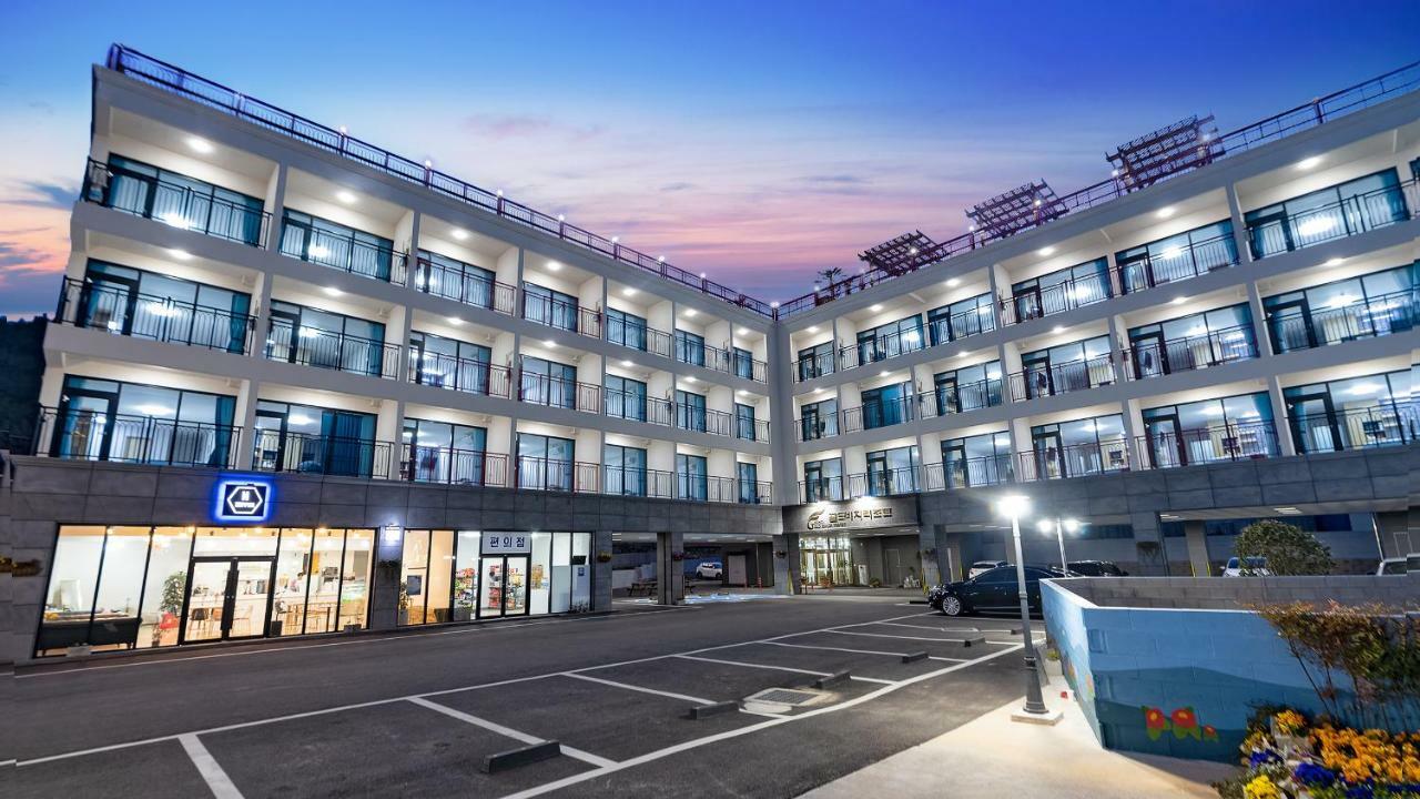 Gold Beach Resort Yeosu Exterior foto